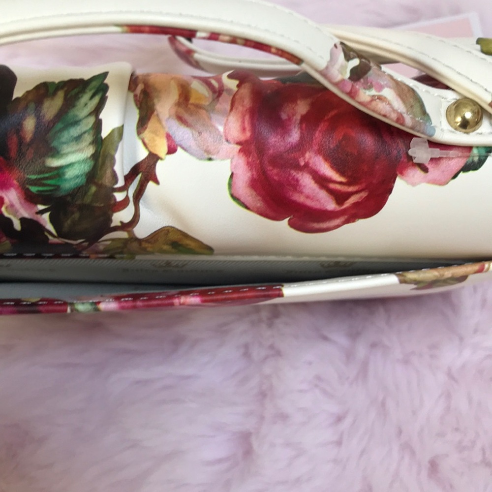 JUICY COUTURE ROSE PURSE 🌹 - Picture 5 of 8